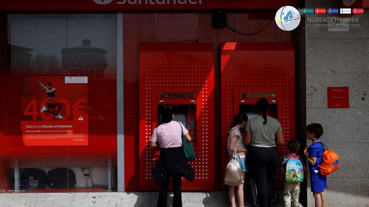 Banco Santander despide a empleado por recibir préstamos indebidos de 230.000 euros